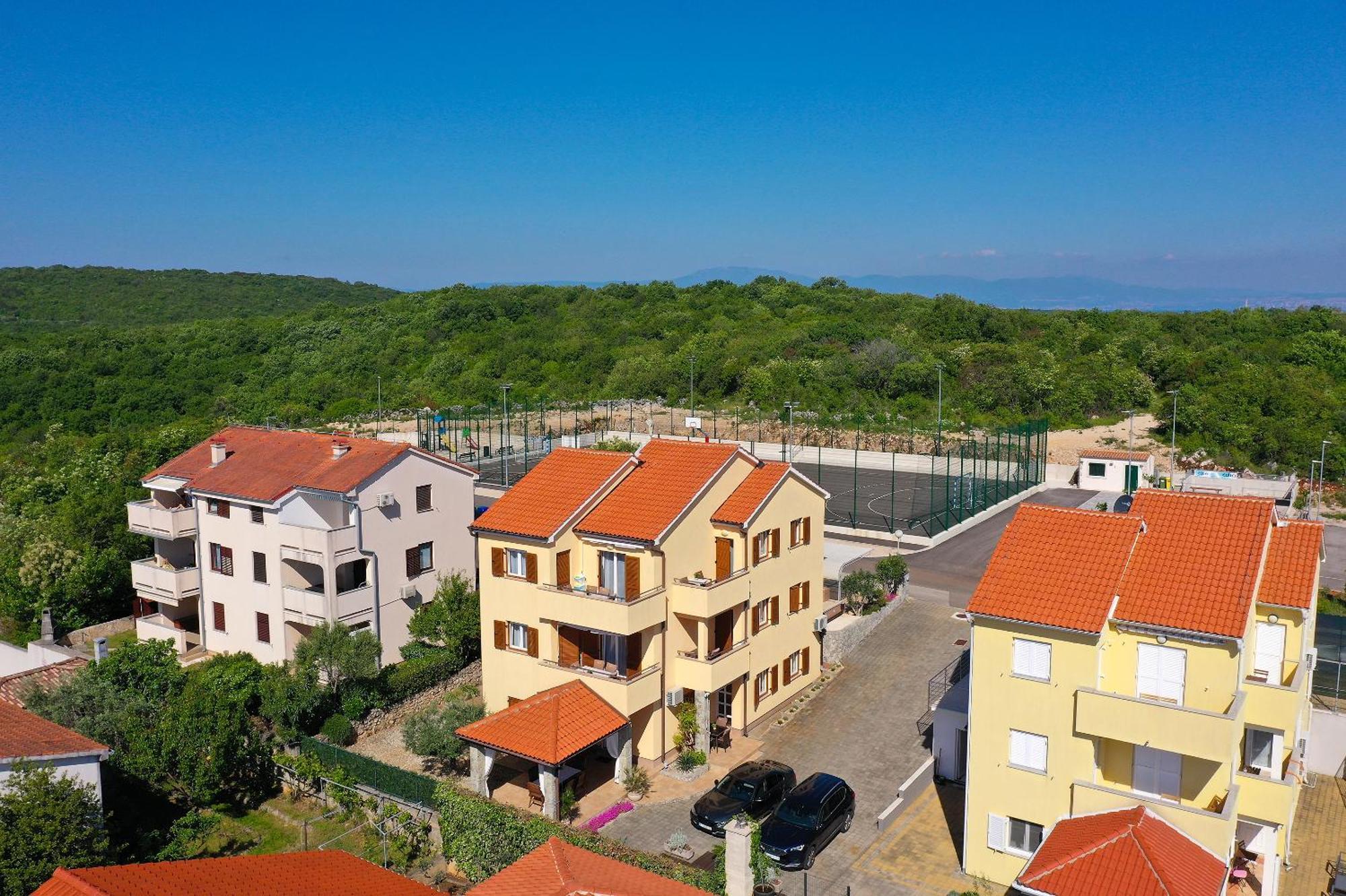 Apartments Omanovic Cizici Exterior photo